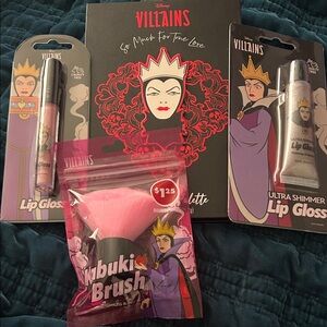 Disney Villains Pink Lip Gloss Set with Pink Kabuki Brush
